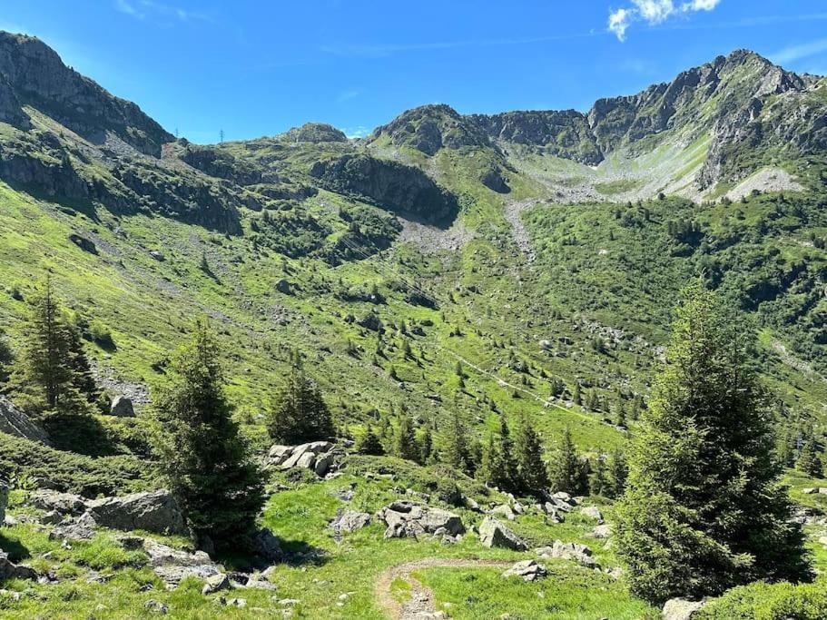 Villa La Tour En Belledonne à Theys Extérieur photo
